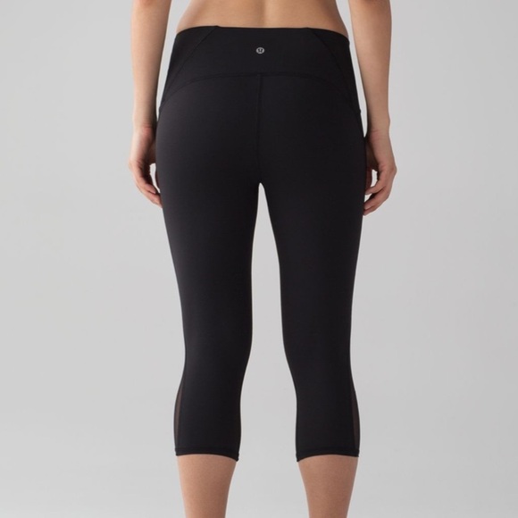 Lululemon Black Train Times Crop (17") - Picture 2 of 13
